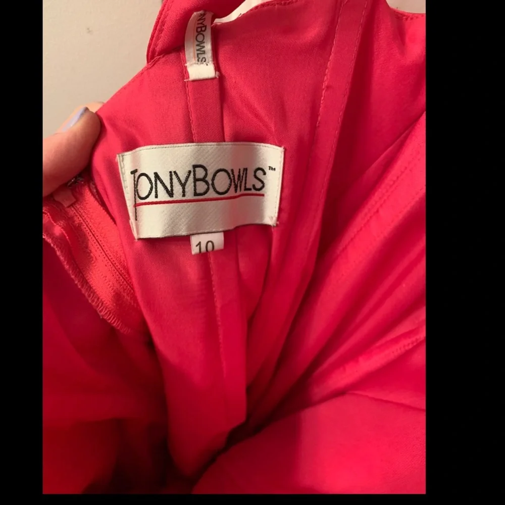 Size 10 Hot Pink Tony Bowls One Shoulder Floral Cocktail Dress (fits like an 8) - Picture 9 of 13